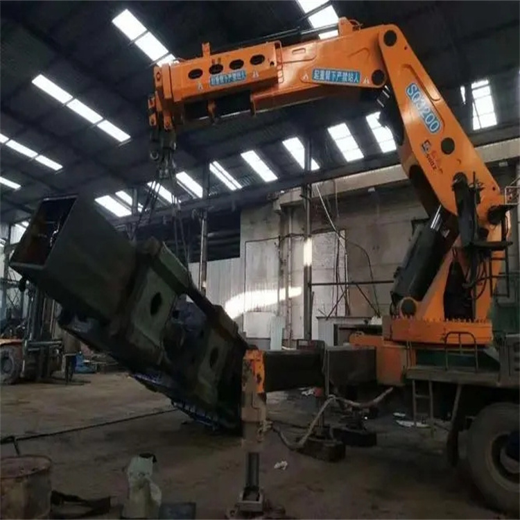 凤泉200吨折臂吊出租