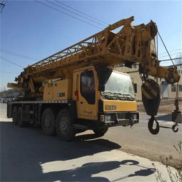 凤泉哪里有专业吊车出租